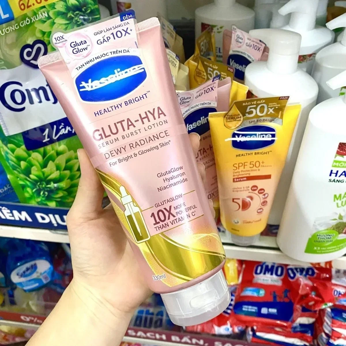 Vaseline Gluta-Hya Dewy Radiance Body Cream , Serum-In-Lotion, Boosted with GlutaGlow, for Visibly Brighter Skin From 1st Use