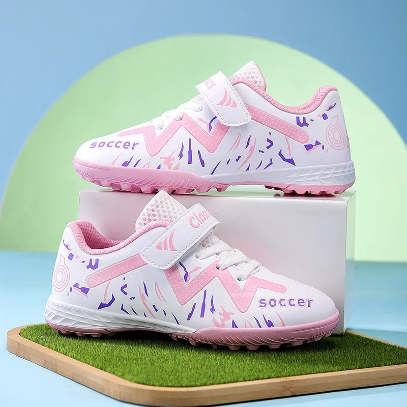 

New Kid Boys Football Boots Professional Ultralight TF Non-Slip Match Sneakers Soccer Shoes Comfortable Sports Shoes Unisex