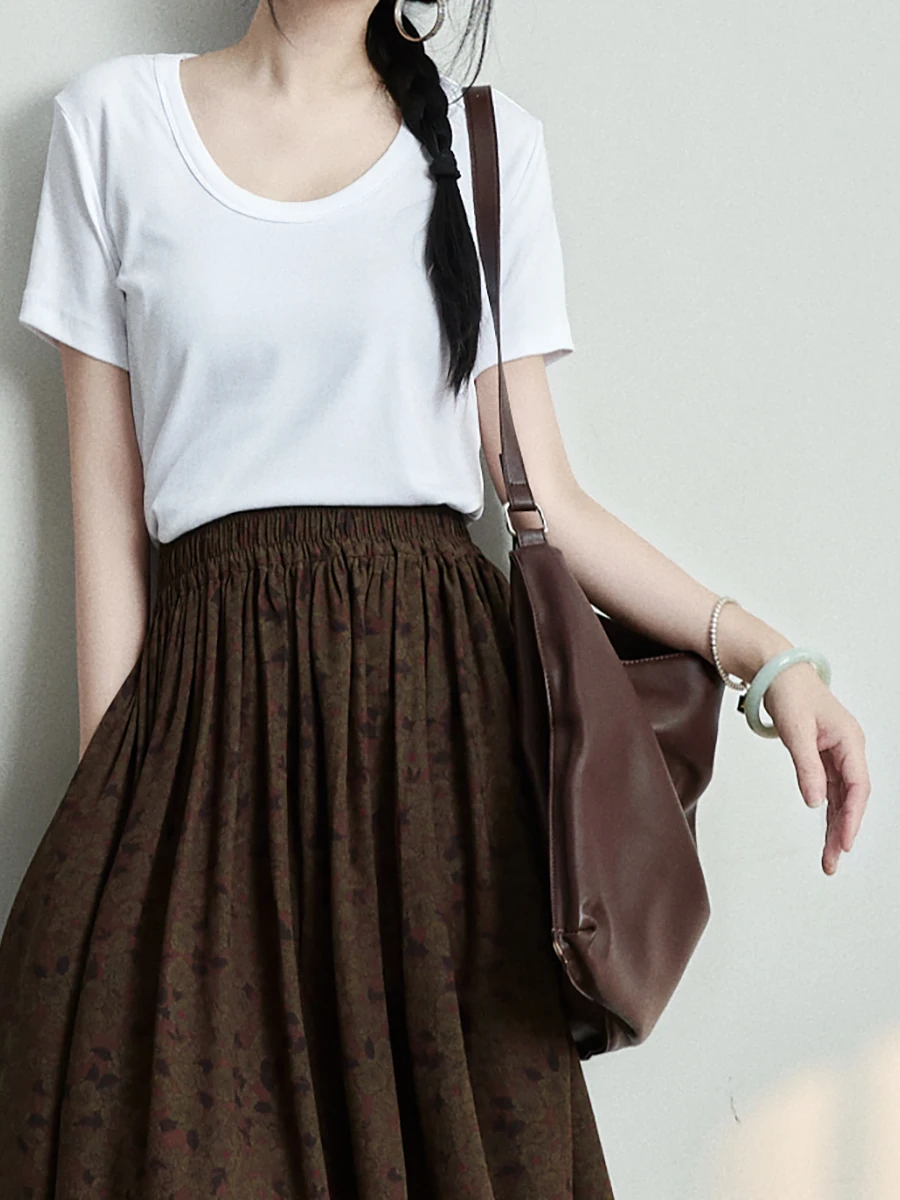 Artistic Versatile Comfortable Elastic Cotton Short Sleeve U-Neck T-Shirt Multiple Colors Standard Fit Ladies Fashion