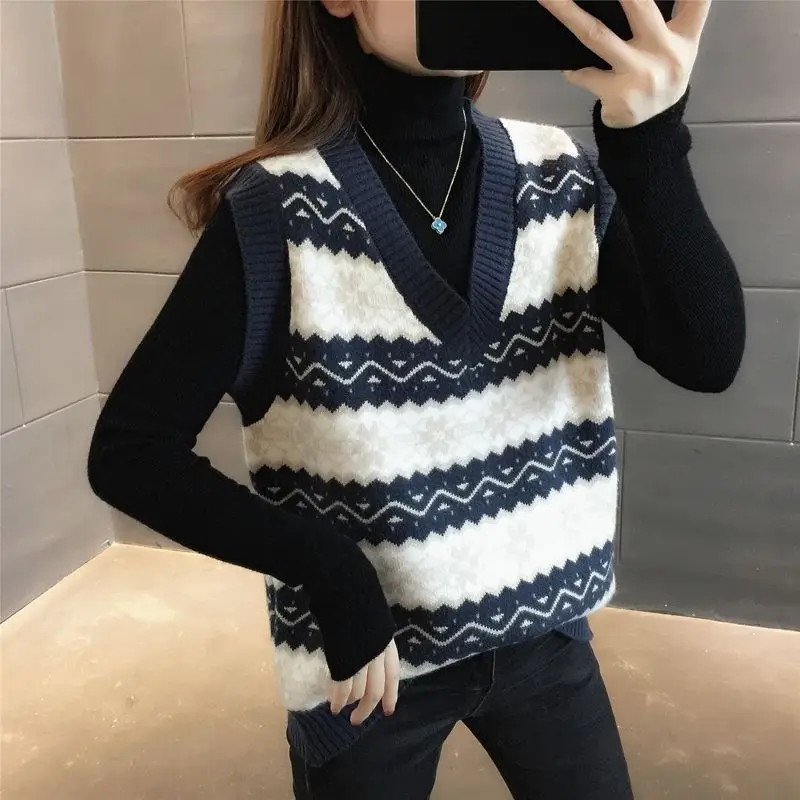 

Women's Knitted Vest Pullover Vintage Formal Casual Jumper Luxury Clothing Waistcoat Trend 2025 Elegant Jacquard Female Sweater