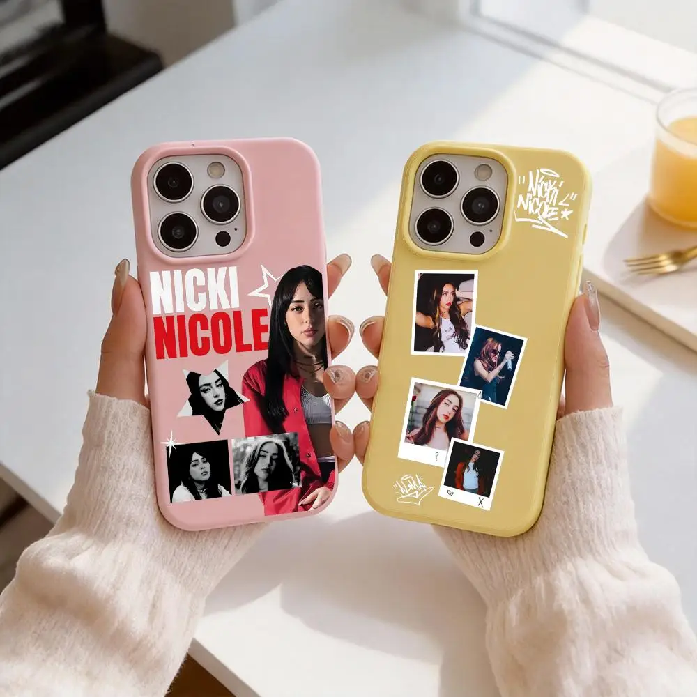 Funda para Teléfono Singer N-Nicki Nicole 2 en 1 Desmontable Transparente con Tarjetero para iPhone 12-17 Suave Multicolor
