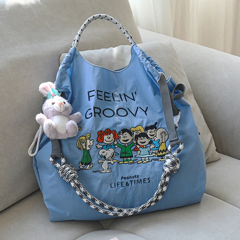 

Large capacity new Snoopy messenger bag Japanese embroidery environmental protection shopping bag women shoulder bag handbag