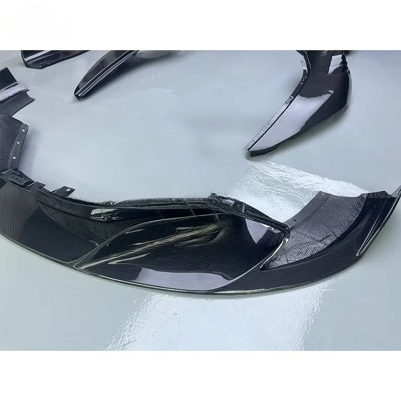 R Style Dry Carbon Fiber Car Parts Body Kit With Front Lip Fender Spoiler Side Skirts for  720S 2015-2018 Carbon Kit