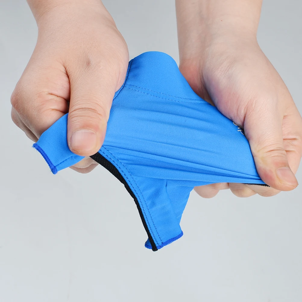 

3 Fingers Anti-slip Billiard Gloves Portable Size Wear-resistant Comfortable Elastic Wrist Fit Snooker Glove Pool Cue Glove