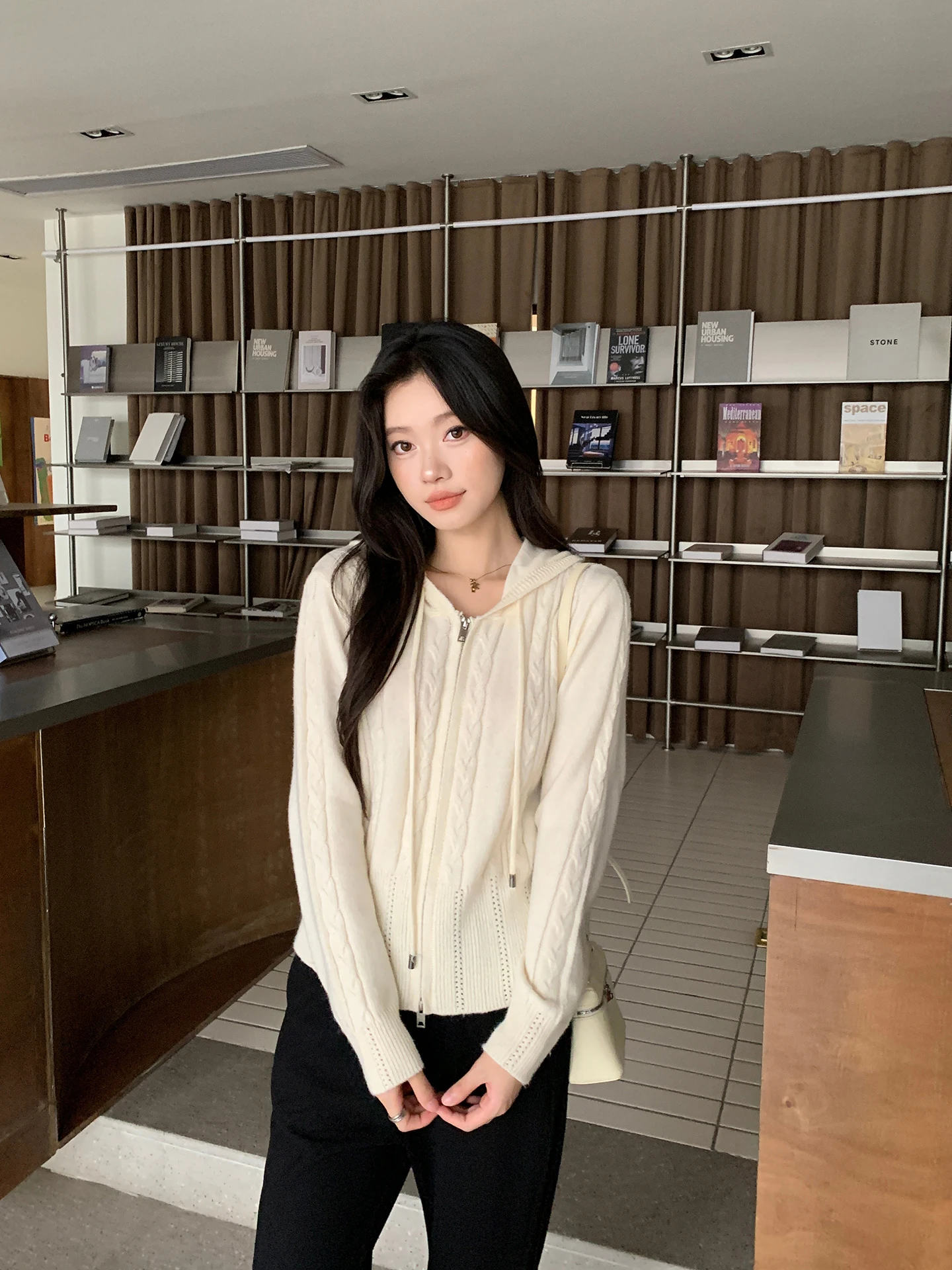 

Ultra Soft Merino Wool Knitted Sweater Vintage Twist Flower Design Loose Fit mid Length Women's Premium Quali Knitwear