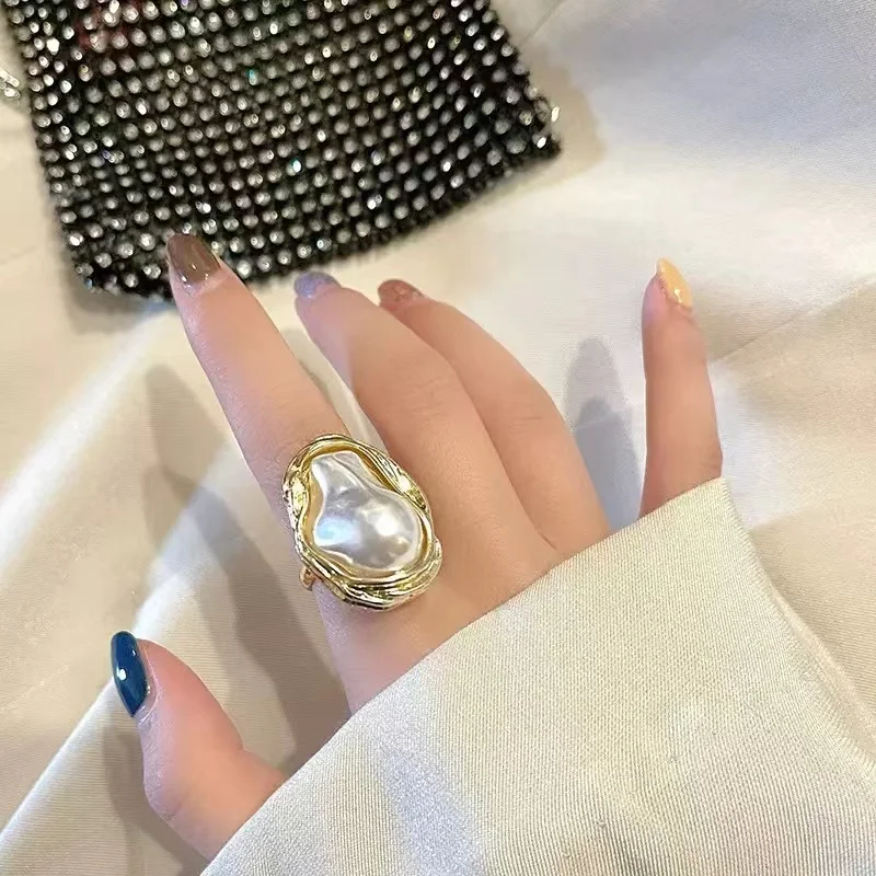 A New, Fashionable And Exaggerated Baroque imitation Pearl Retro Floral 6-piece Open Women's Ring set From Europe And America, S image 6