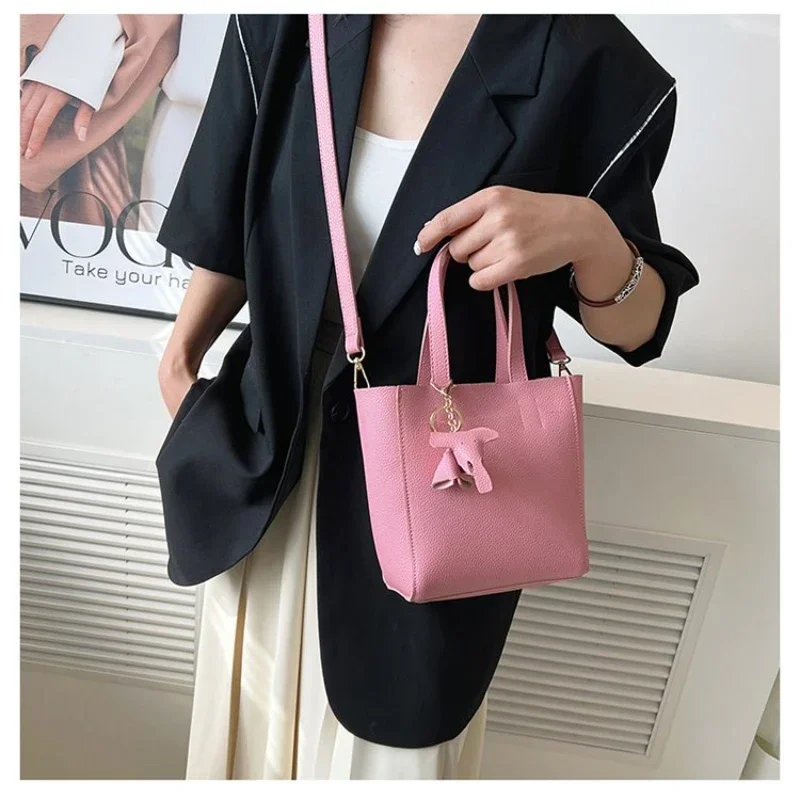 

2024 New Women's Bag High Quality New Fashion Retro Solid Color Casual Handbag High Sense Crossbody Bag Bolsas Para Mujeres 가방