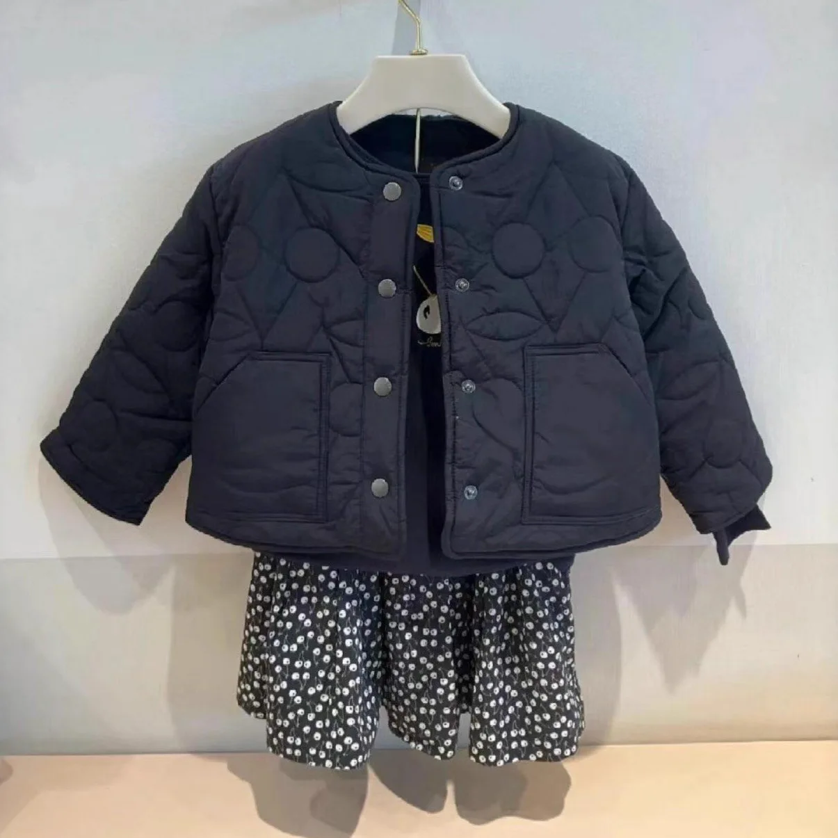 Girls' Coat 2026 Winter New Arrival: Blue Printed Fashionable Children's Warm Cotton Jacket, 100% Cotton Sweet Girls' Long Dress