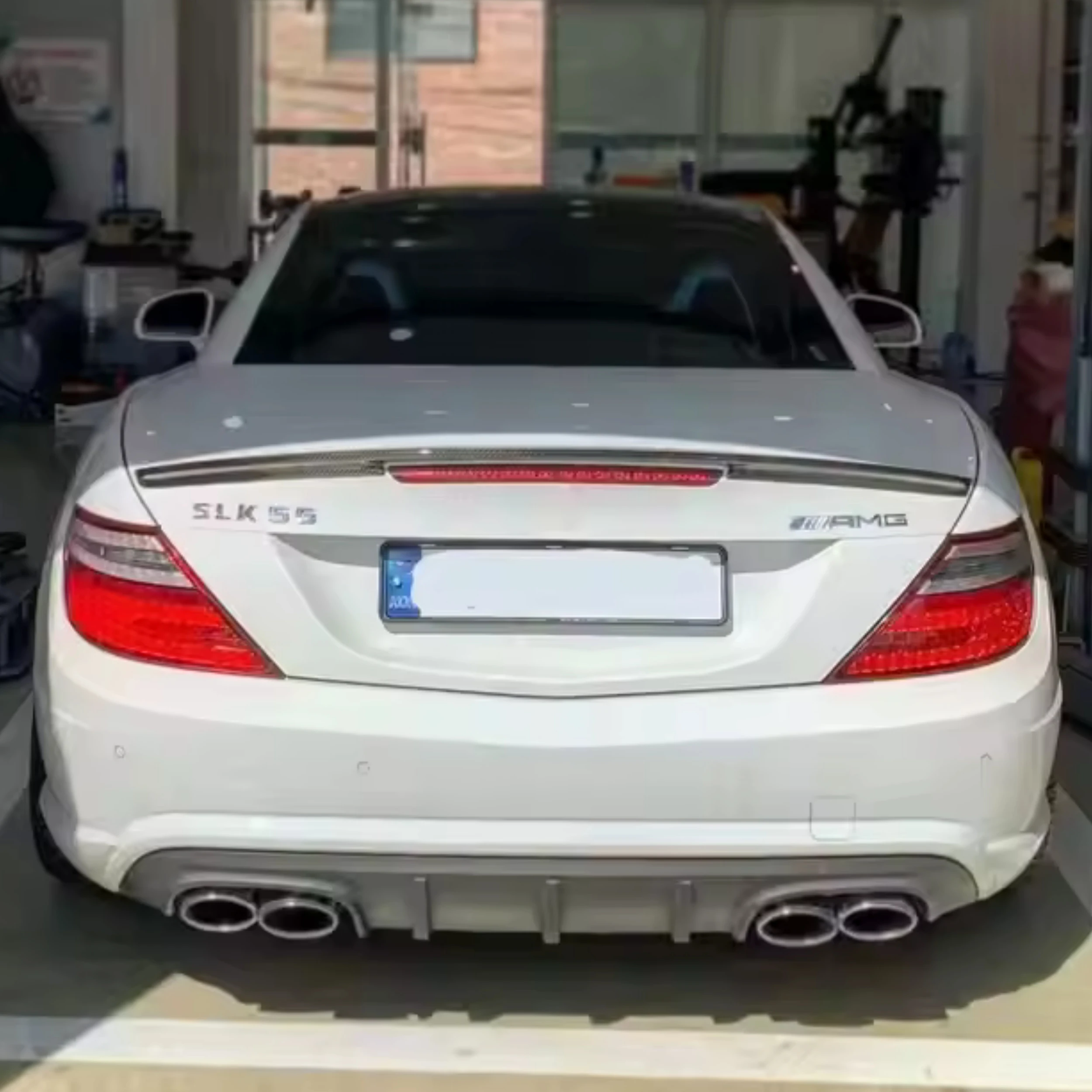 عالية الجودة ألياف الكربون المصد الخلفي الشفاه لمرسيدس بنز SLK ترقية الجسم أطقم R172 ريال الرطب الكربون شفة خلفية مجموعات العلامة التجارية الجديدة