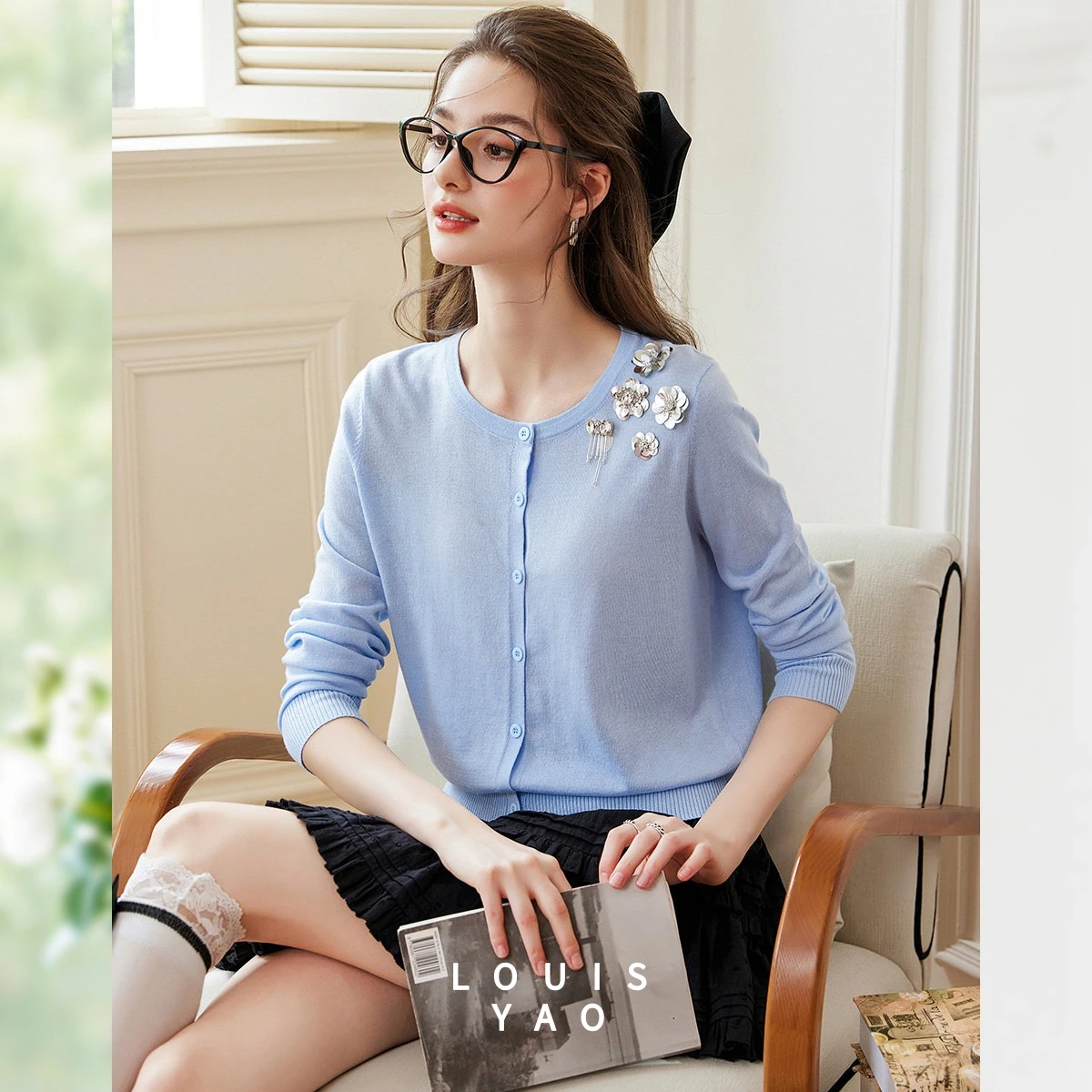 

Женский кардиган LOUISYAO с цветочным узором и бусинами, осенняя мода 2026, микроэластичный трикотаж, повседневный свитер для работы