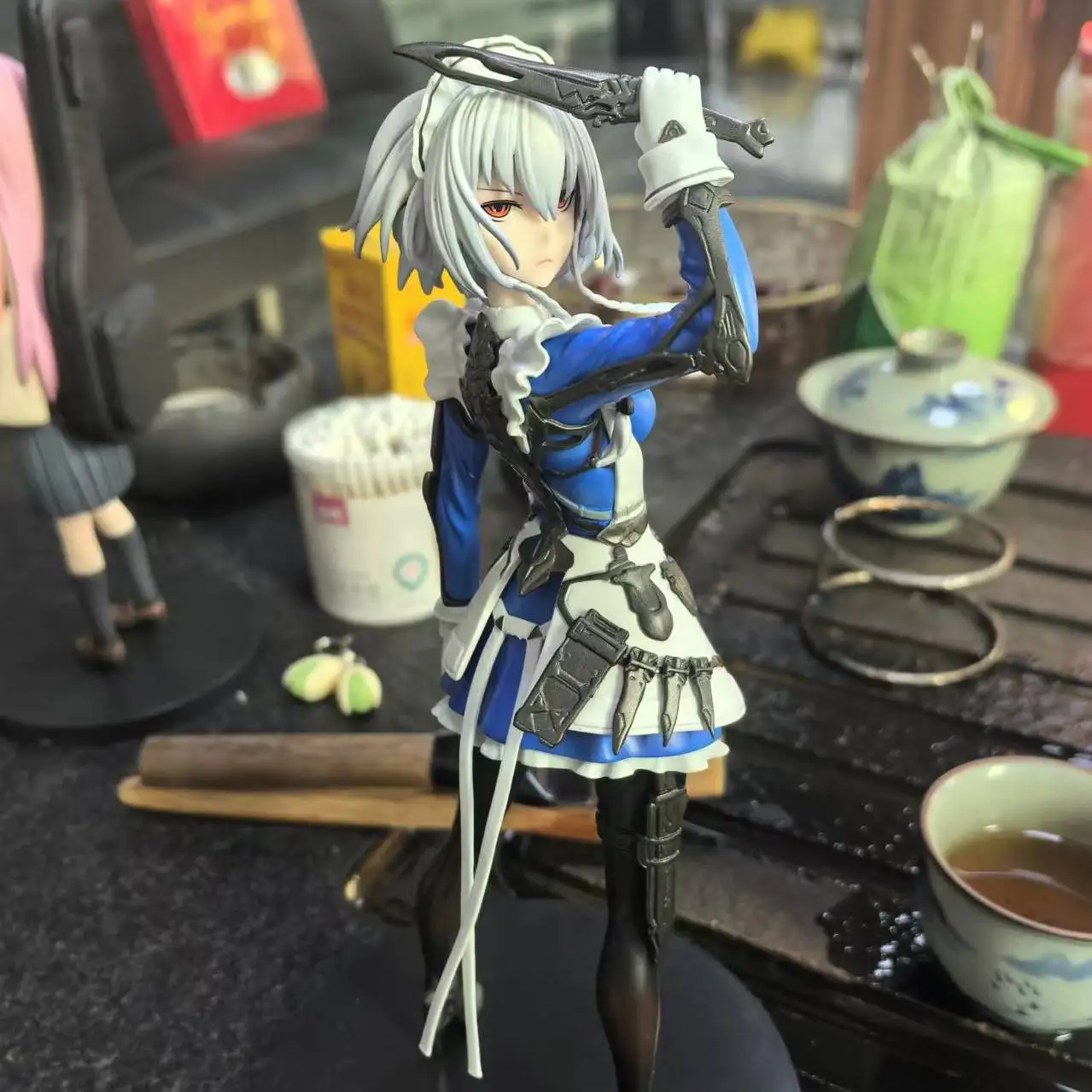 

Фигурки Touhou Project Izayoi Sakuya, фигурка 23 см, модели из ПВХ, статуя Gk, коллекционные игрушки, украшение для стола, аниме-кукла, подарки на день рождения