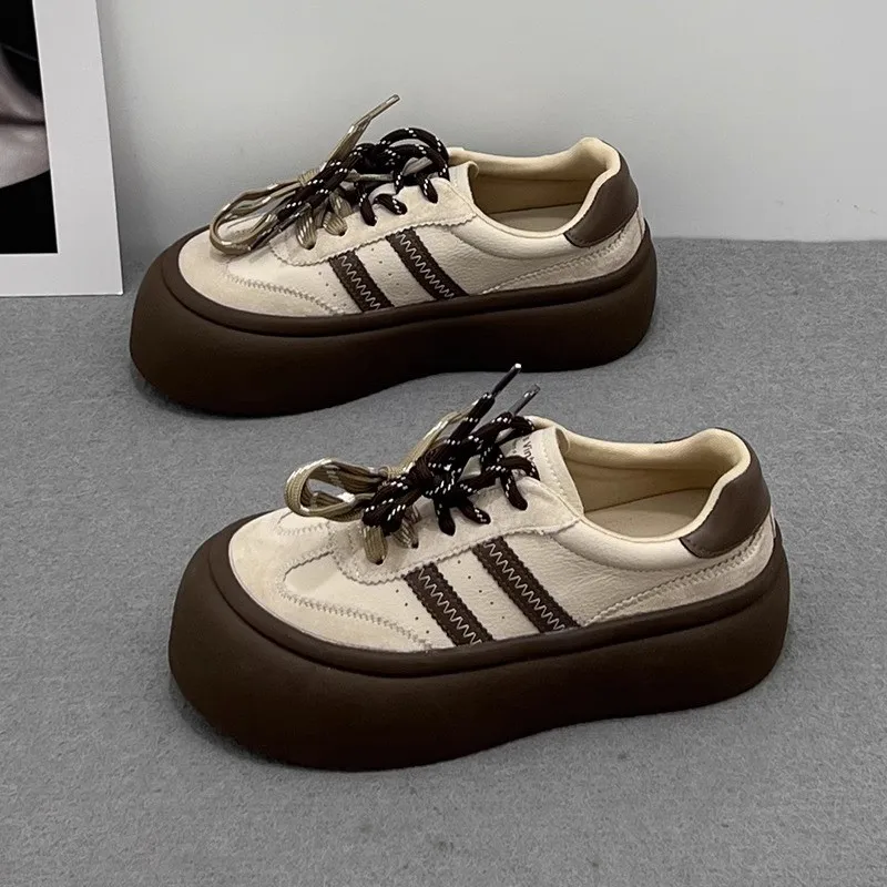 

2024 New Autumn Winter Fashion Shoes for Woman Classic Sneakers Women Retro Low Cut Lace Up Casual Women Sneakers Women Shoes