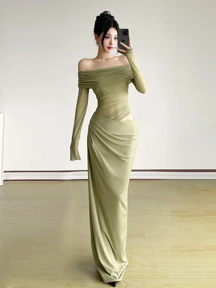 กระโปรงหนัง PU ปักลายดอกไม้ ดีไซน์เก๋ไก๋ ทรงเข้ารูป ช่วยพรางหุ่น  แบบไหล่เดียว จับจีบ  สำหรับผู้หญิง  เอวสูง  ยาว