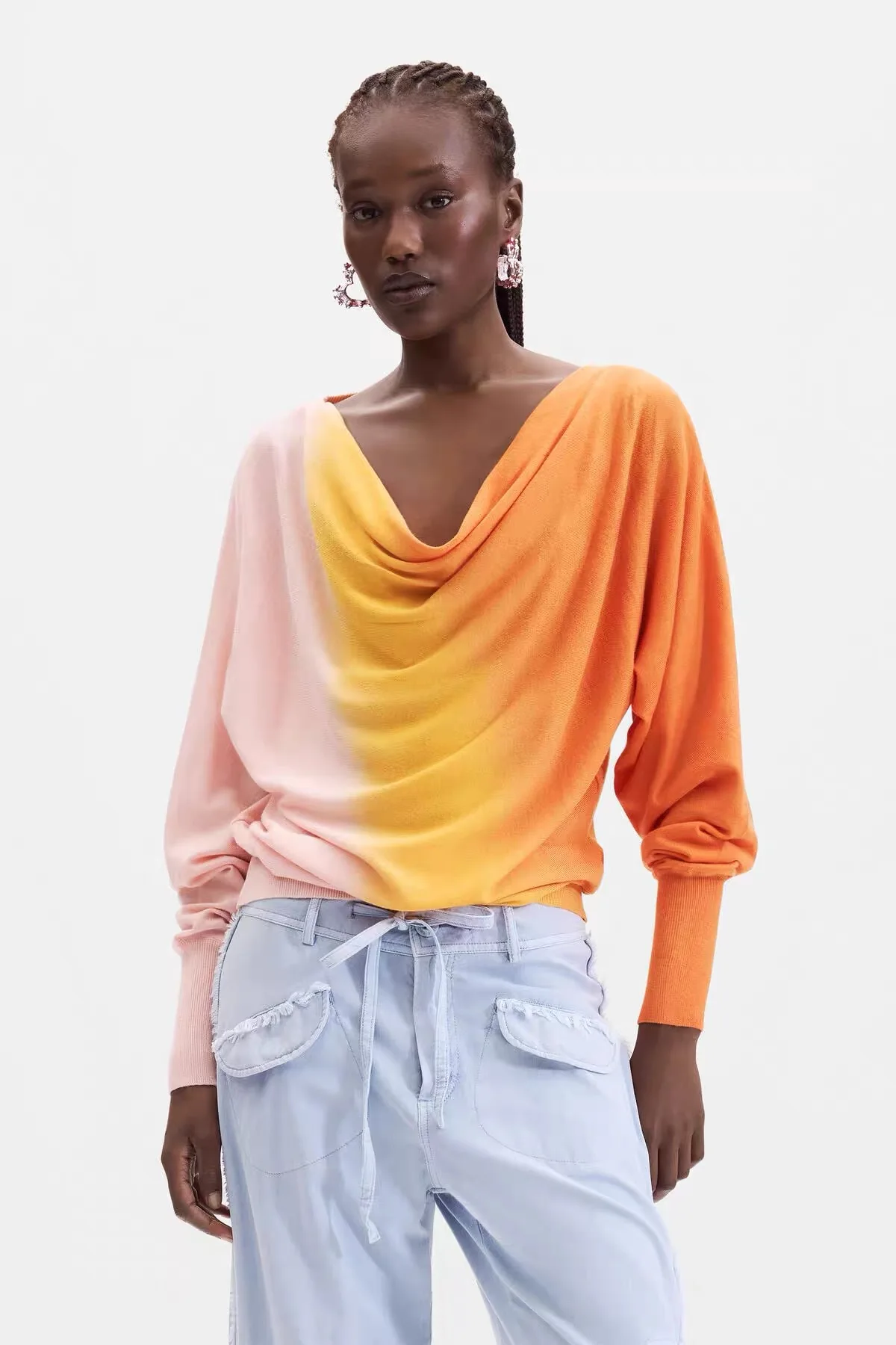 Spanish original single women's knitted sweater with dropped shoulders, long sleeves, gradient color, lightweight top trend