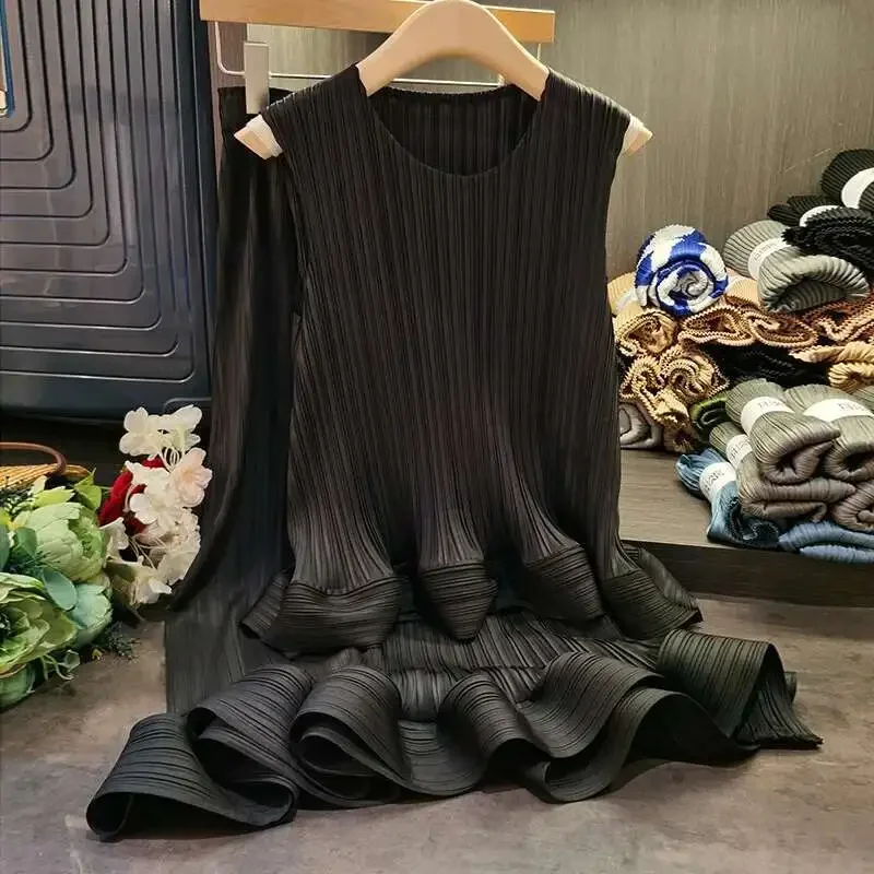 Miyake-Top plisado de 2 piezas con cuello redondo para mujer, Top sin mangas, falda con volantes empalmados, traje informal de Color puro, novedad de verano 2025