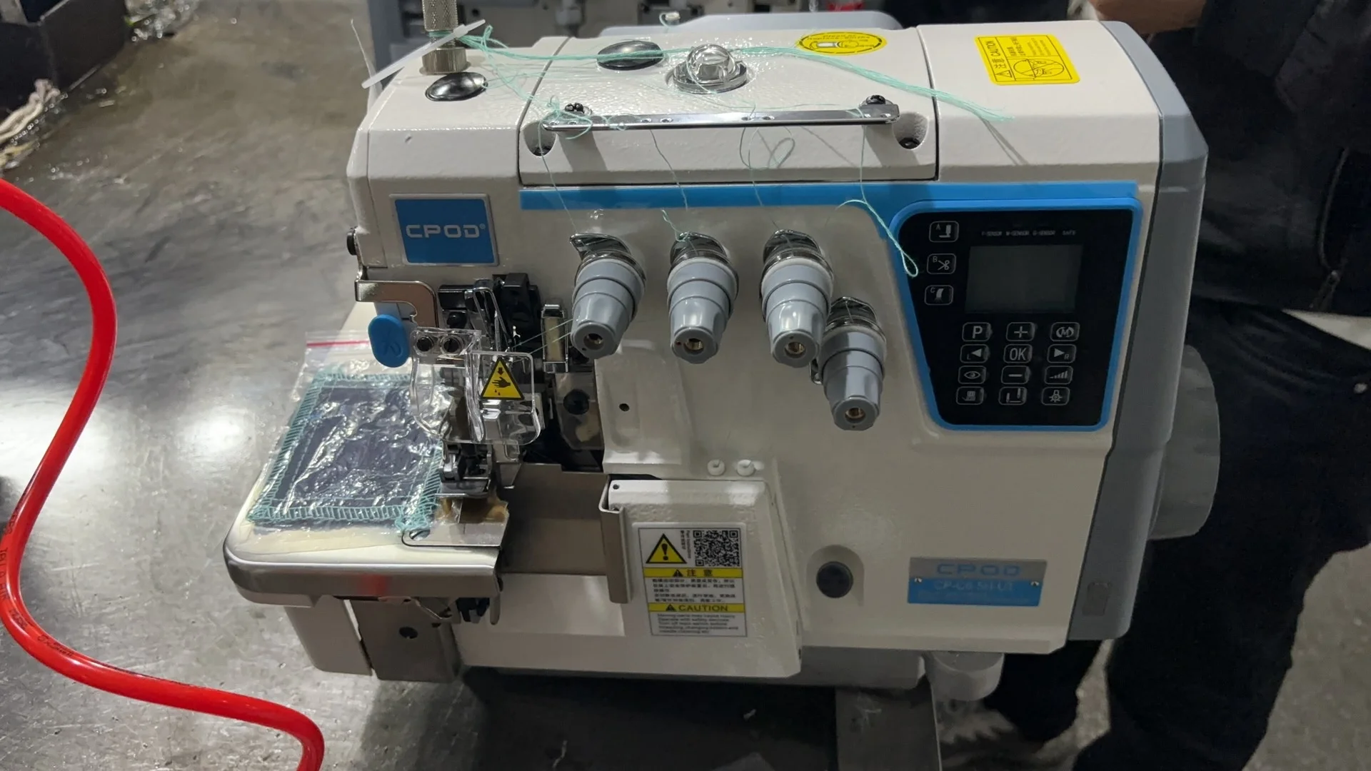 QK-GT918-4UT cheap price High-speed automatic overlock industrial sewing machine with thread trimmer