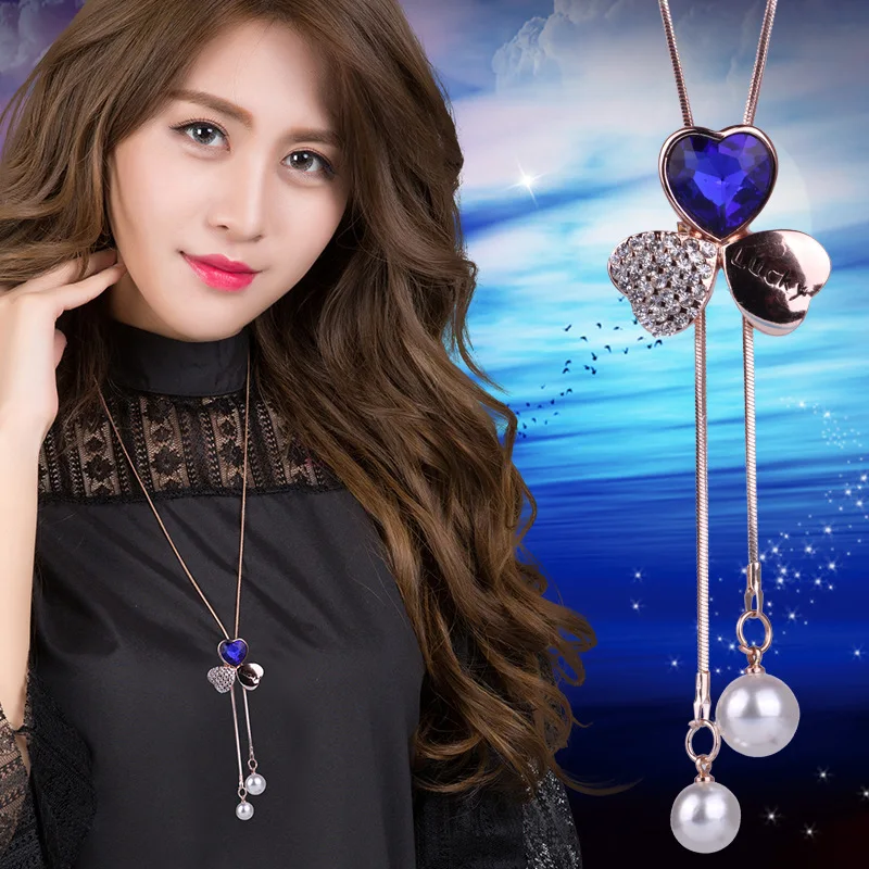 A brand-new clover sweater chain long autumn and winter necklace, a versatile and fashionable women's style
