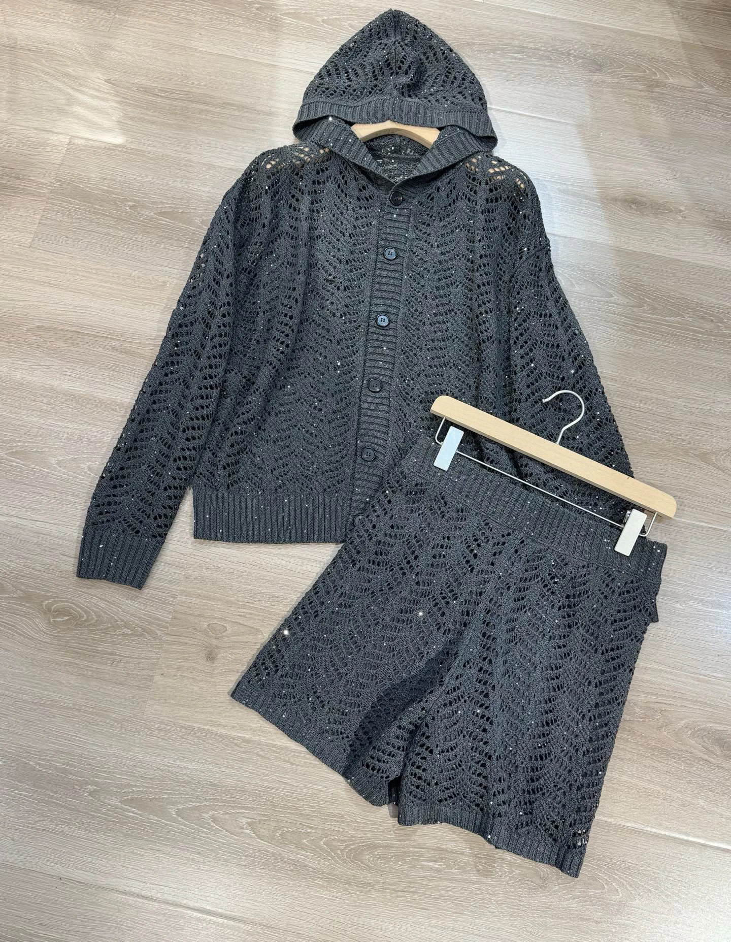 

High Quality 25 Women's New Mulberry Silk Mesh Knit Shorts Two-piece Set