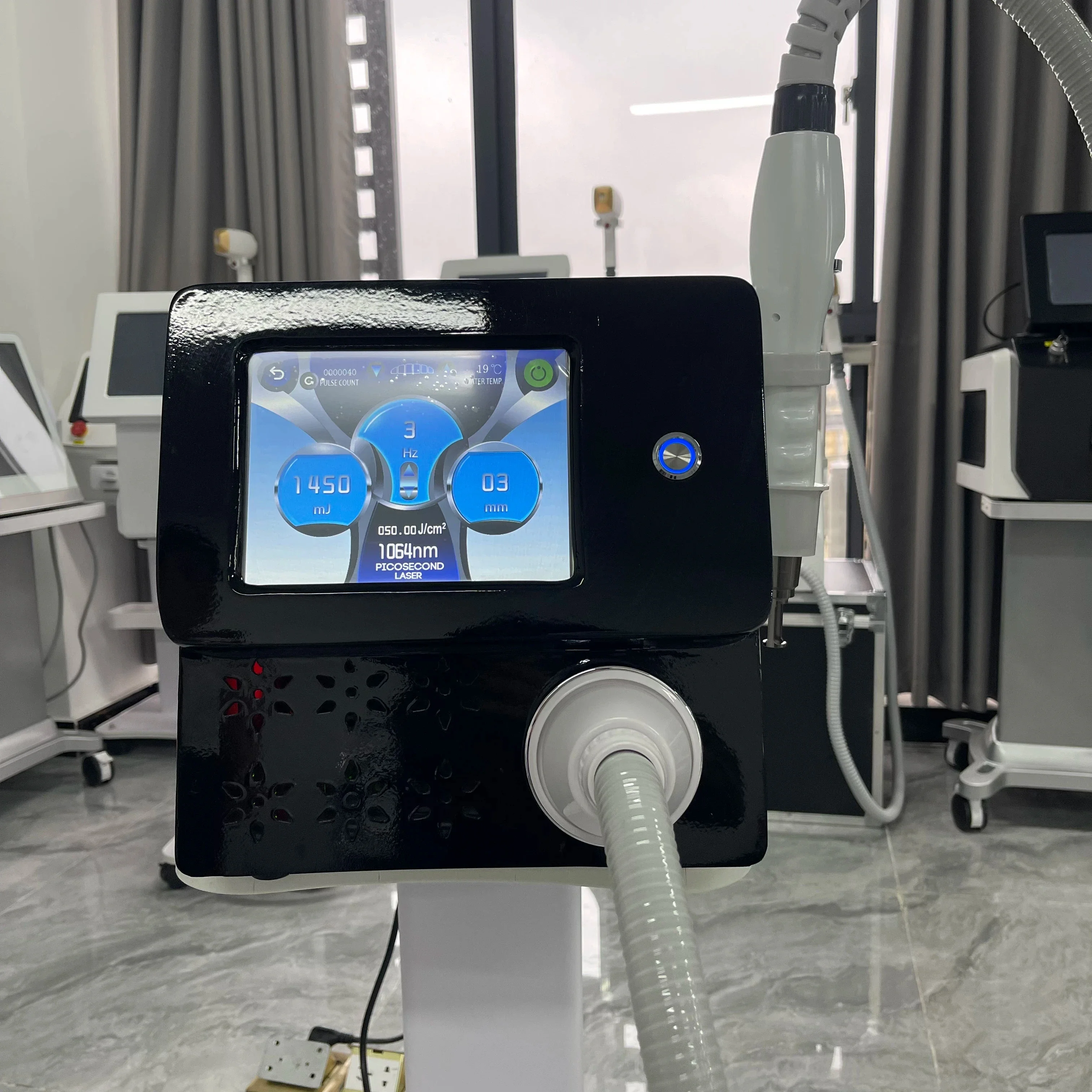 Máquina láser profesional de Nd Pico conmutado Q Edición 2025 |   Sistema de eliminación de pigmento de cejas y tatuajes de doble longitud de onda (1064 nm/532