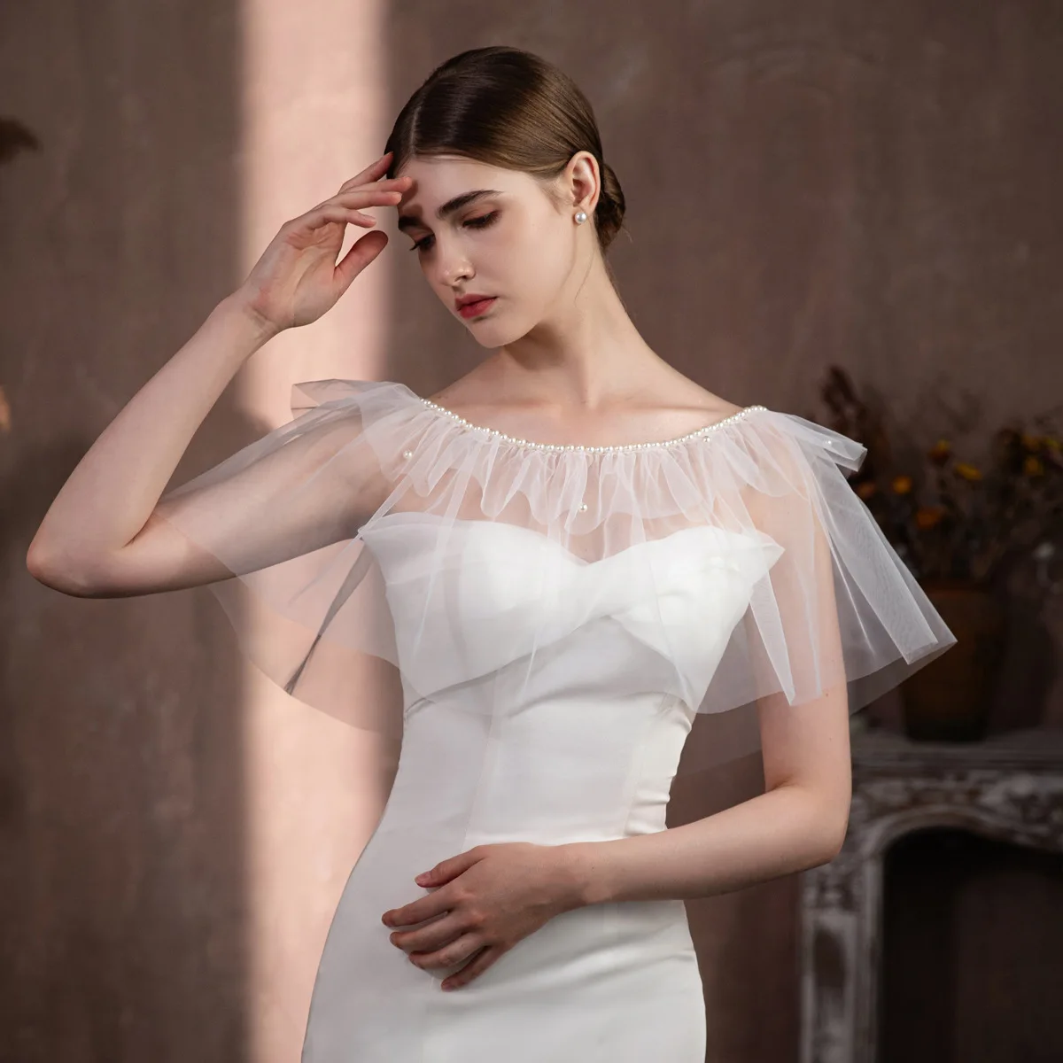SLBRIDAL Eleganter Weißer Spitzenblumen-Brautschultertuch Hochzeitsschleier Hochzeitszubehör für Braut Hochzeit Damen – Detail 4