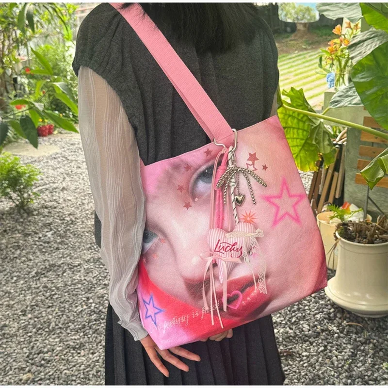 PVC-Umhängetasche, modische wasserdichte Handtasche mit Y2k-Mädchen-Portrait-Aufdruck, leichte, lässige Einkaufstasche für Damen, Alltagstasche – Detail 6