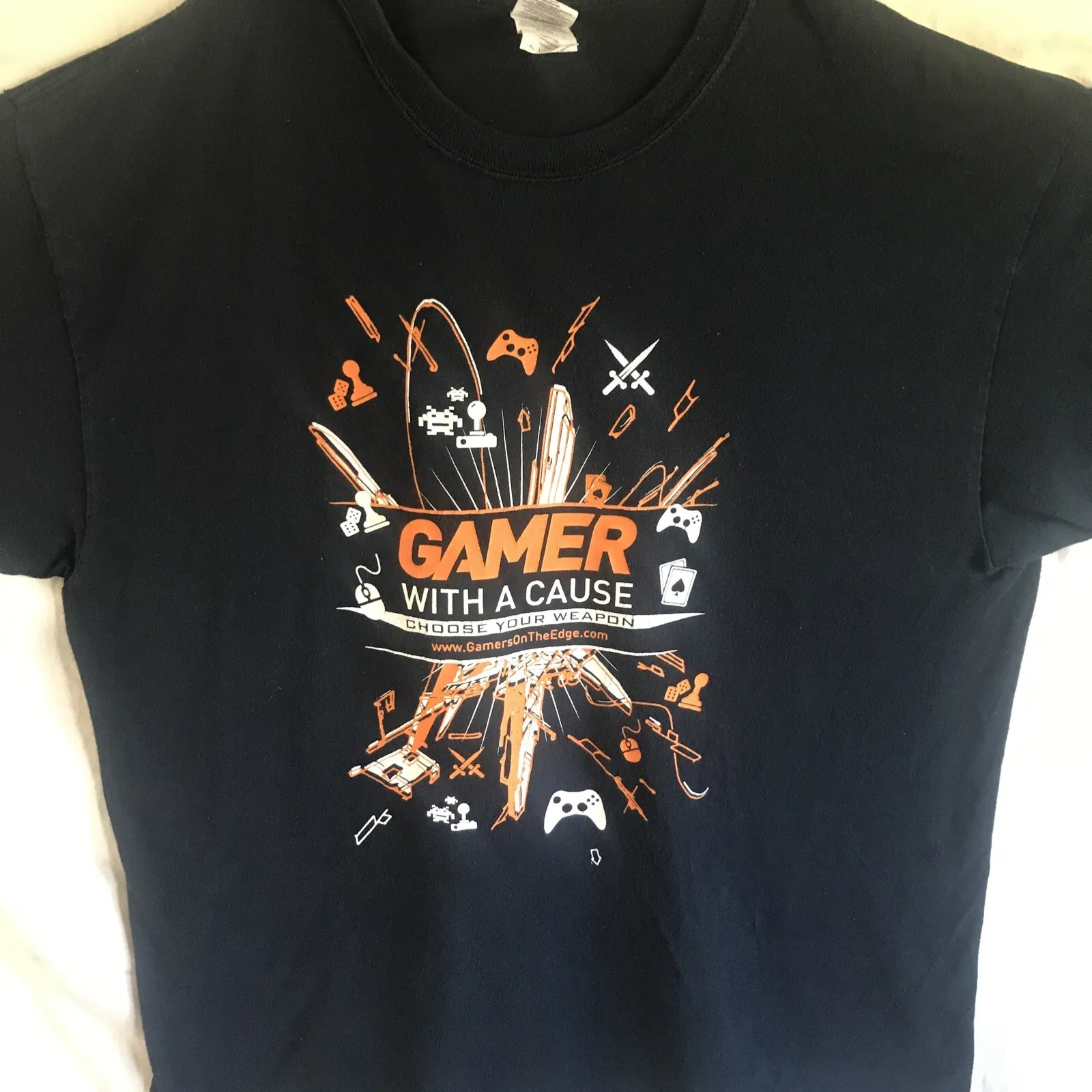 Gamer With A Cause XL Schwarzes T-Shirt GamersOnTheEdge.com