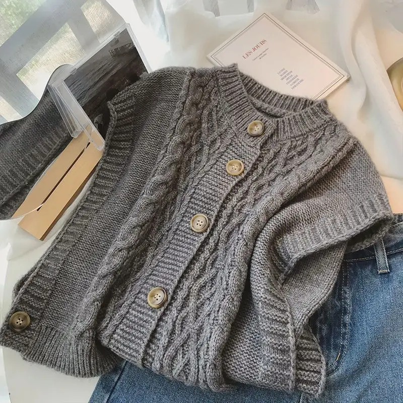 

Short Sweater Vest 2025 Autumn New Twist Vest Women Korean Fashion Casual Sleeveless Knitted Top Simple Solid Clothes