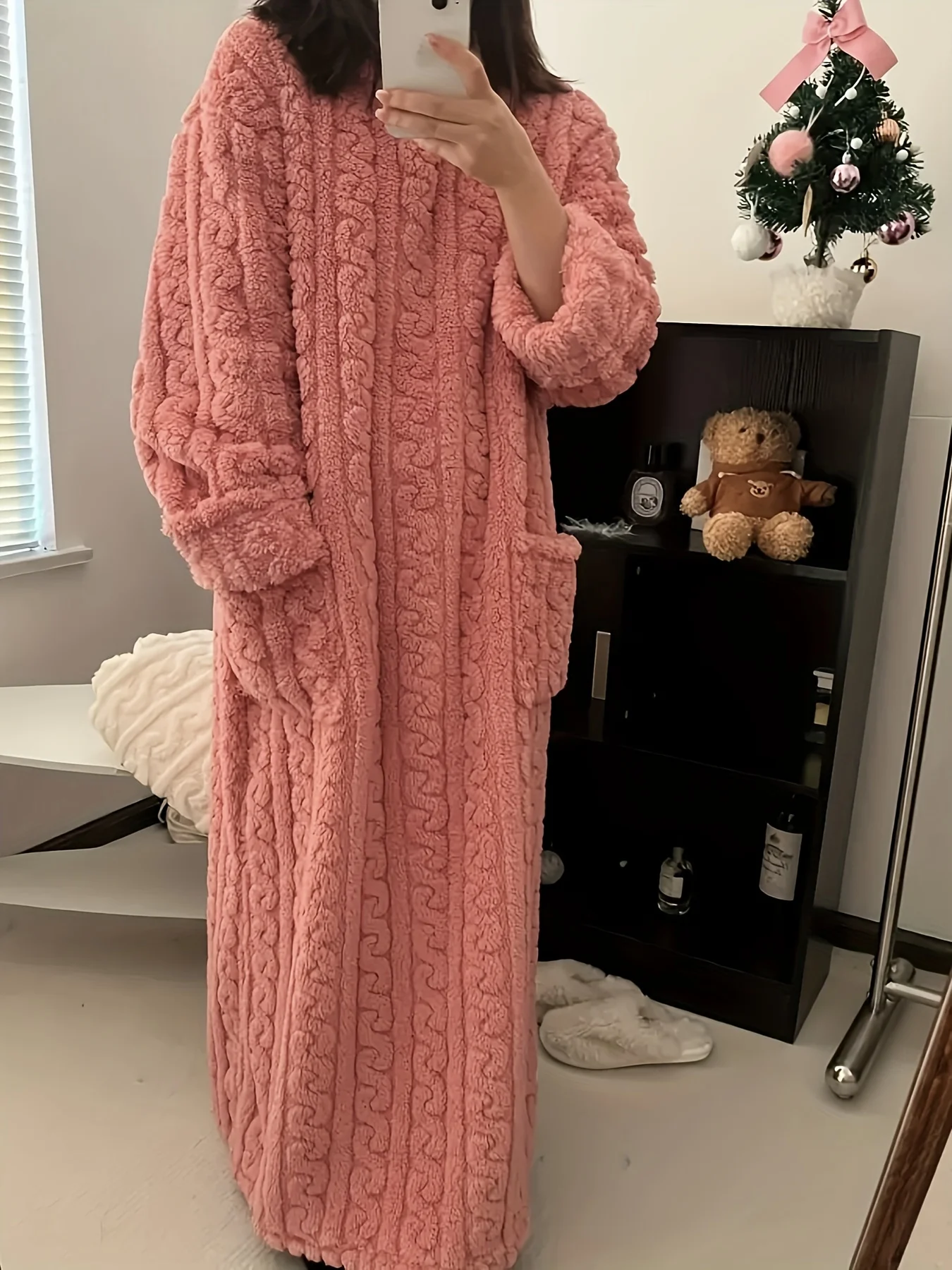 

Winter Coral Fleece Robe - Super Soft, Pocket Long Sleeve, Cozy Home & Lounge Wear