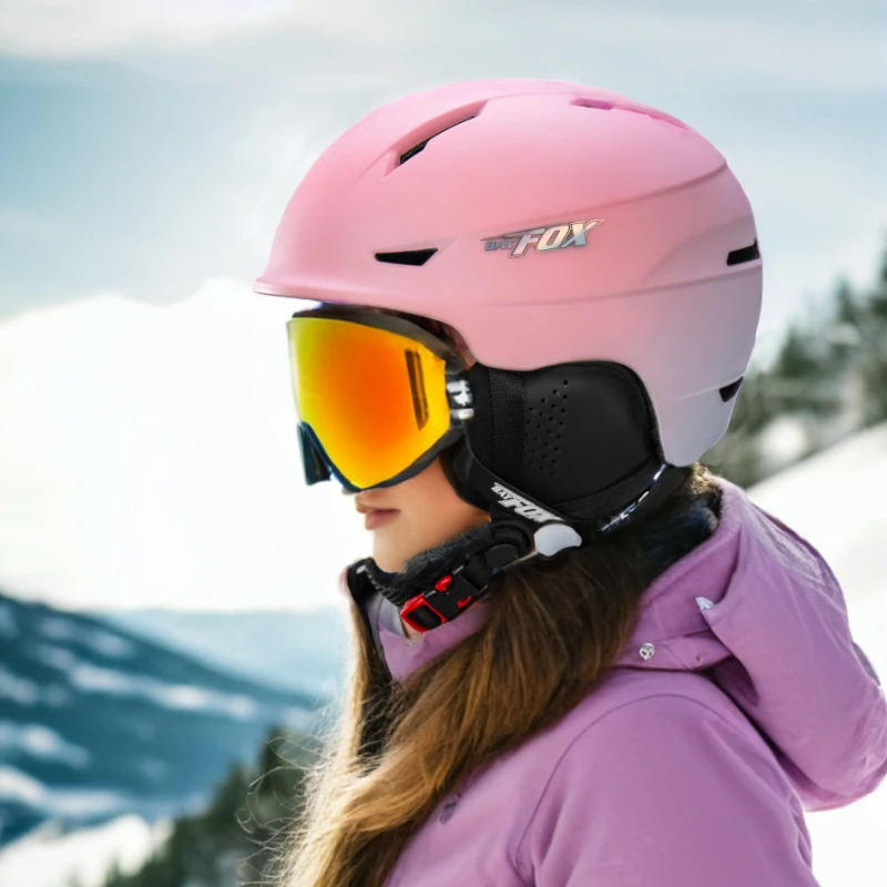 

BATFOX Ultra-Comfortable for Adults Gorgeous Ski Helmet New EPS+PC Material Thickened Cushioning Anti-impact Snowboard Helmet