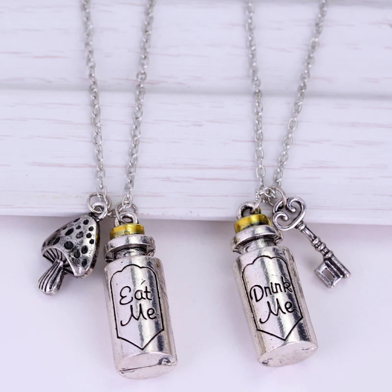 Alice in Wonderland Vintage Silver Pendant Necklace Medicine Bottles Metal Necklace for Women Charm Jewelry Accessories Toy Gift