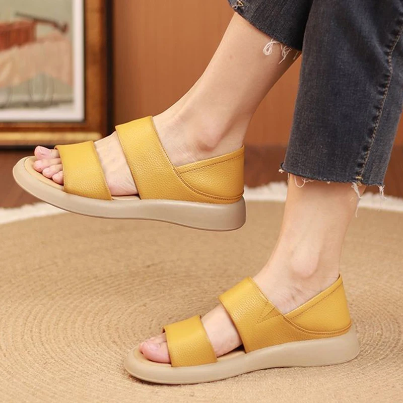 Thick Sole Women\'s Stylish Genuine Leather Sandals Cover Heel Women Sandals Summer Fashion Flat Fish Mouth Beach Sandals Women