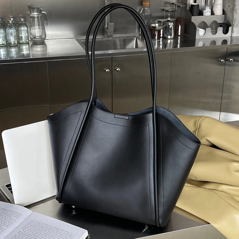 2026 Women's Large Capacity Handbag Wing Design Handheld Tote Daily Use And Commuting Single Shoulder Crossbody Bag for Ladies image 3