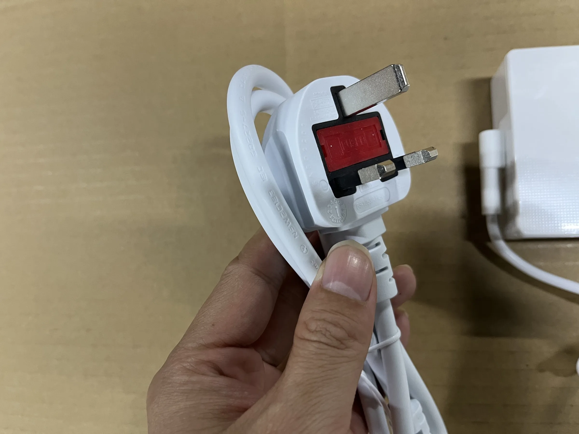 Adaptador AC 15 V 3 A para tela portátil de 32 polegadas