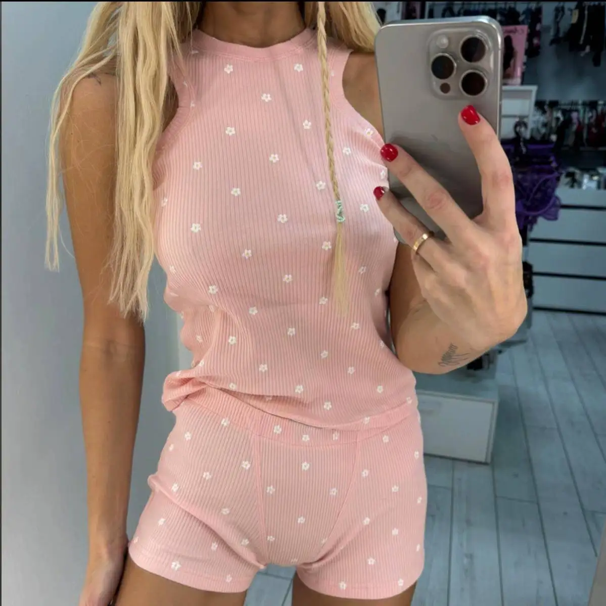 

Новый женский повседневный комплект из двух предметов, удобная модная весенняя коллекция, 8%-90% полиэстер.