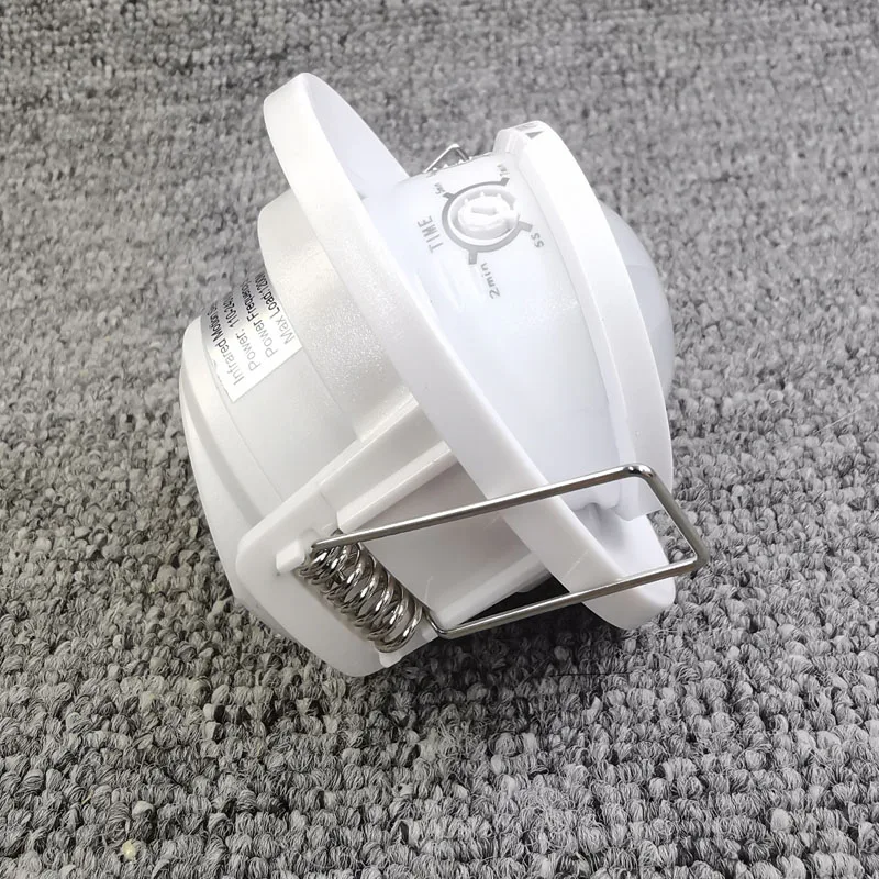 Wbudowany czujnik ruchu na podczerwień 110V-220V z regulacją kąta i opóźnieniem, do montażu sufitowego, do oświetlenia. — zdjęcie produktu 3