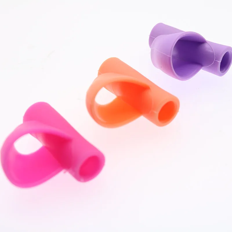 

3 Pcs/lot Colorful Children Learn Writing Posture Tool Hold Pen Correction Student Stationery Accessories School Office Supplies