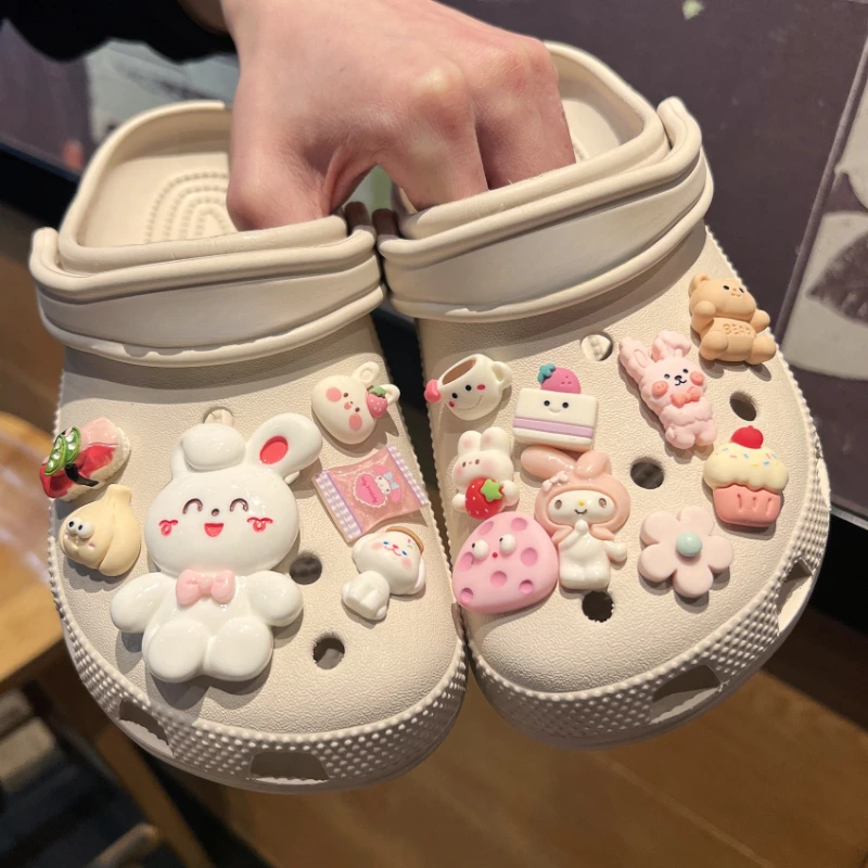 

MINISO Cartoon Adorable Rabbit & Melody Shoe Accessories ABS Sandals Shoe Buckles Fashion Decoration Women & Girls Holiday Gifts