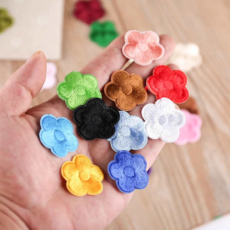 Cheap 10 Pieces Iron on Embroidery Patch 33 Colours Available Small Flower Clothing Accessories Wholesale Back Adhesive