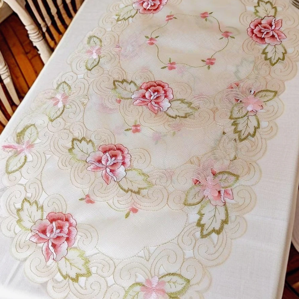

5pcs Round Bamboo Yarn Hollow-Out Floral Embroidered Placemats Washable Reusable Table Decor for Dining Home Kitchen & Tea