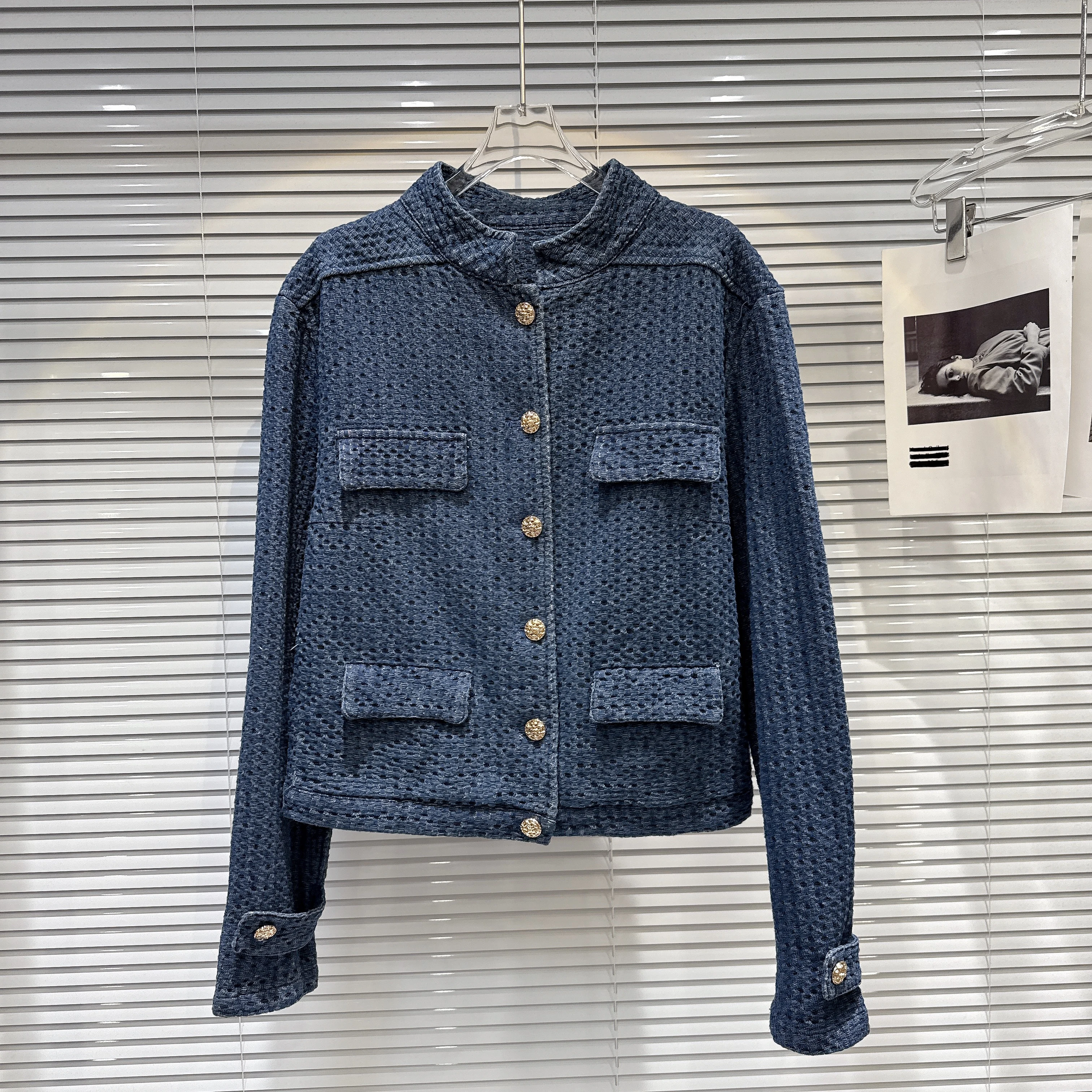 

2025 Autumn Vintage Denim Jacket Women Old Money Style Metal Buttons Stand Collar Distressed Woven Short Coat