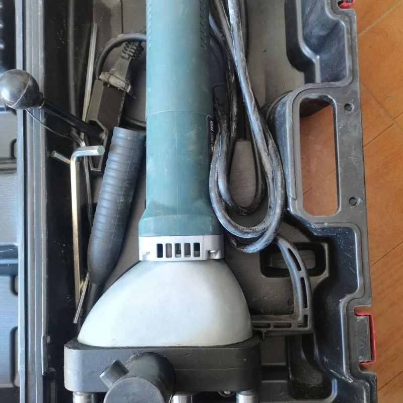 

Electric sewing machine, simple operation, high efficiency and fast speed