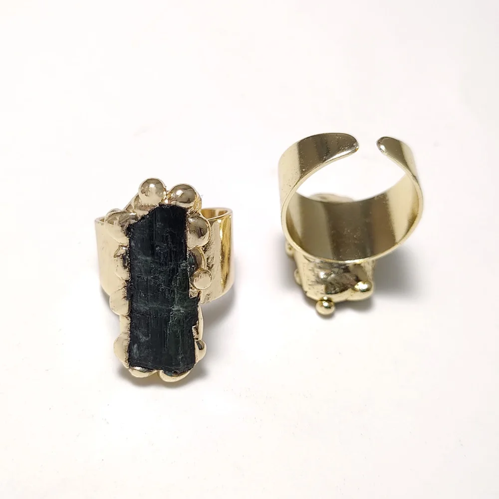 FUWO 1Pcs Natural Tourmaline Crystal Ring,Golden Plated Raw Black Gemstones Energy Ring October Birthstone Gift For Women  RG071