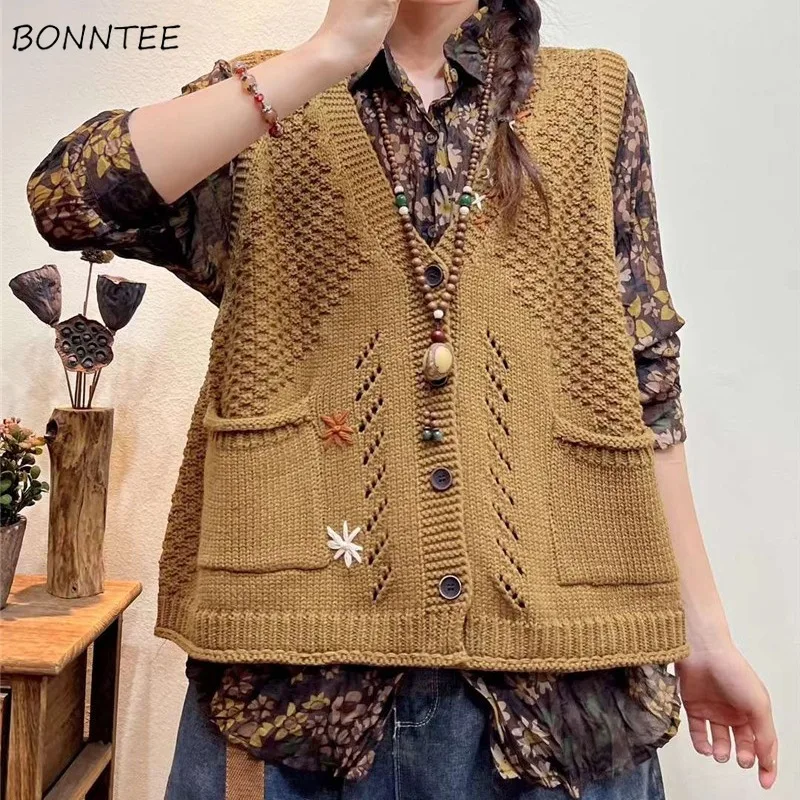 Vintage Sweater Vests Women Elegant Knitting Loose Autumn Hollow Out Embroidery All-match Fashion New English Style Sleeveless