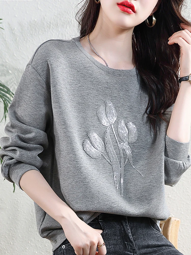 

Fashionable High-End Women's Hoodless Sweatshirt Top Elegant European Style Long Sleeve Inner Wear for Pear Shaped Body