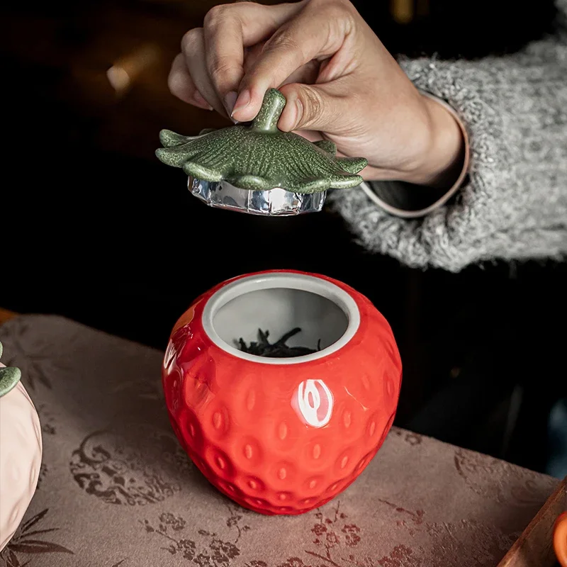Home Decor Wedding Candy Sealed Gift Birthday Banquet Decoration Simulated Strawberry Tea Storage Jar Ceramic Container