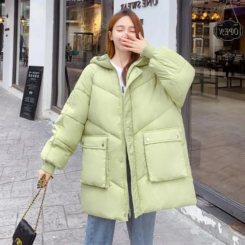 Chaqueta acolchada holgada con capucha para mujer, abrigo cálido de gran tamaño, corta Parka gruesa de algodón, ropa Harajuku coreana para invierno, 2023