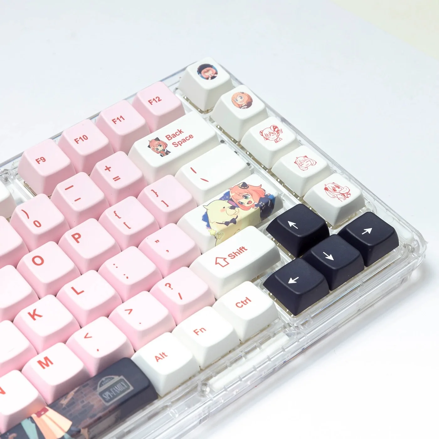 

Anya Key Cap SPY FAMILY MDA Cherry Profile PBT Sublimation Handmade Anime Keycaps for Mechanical Keyboard 68/75/84/87/98/104