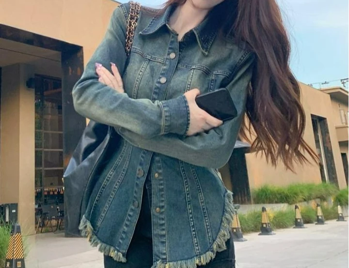 

Old Fringed Rough Edge Denim Shirt Jacket Spring and Autumn Design Sense Niche Waist Thin Irregular Top Women's Clothing