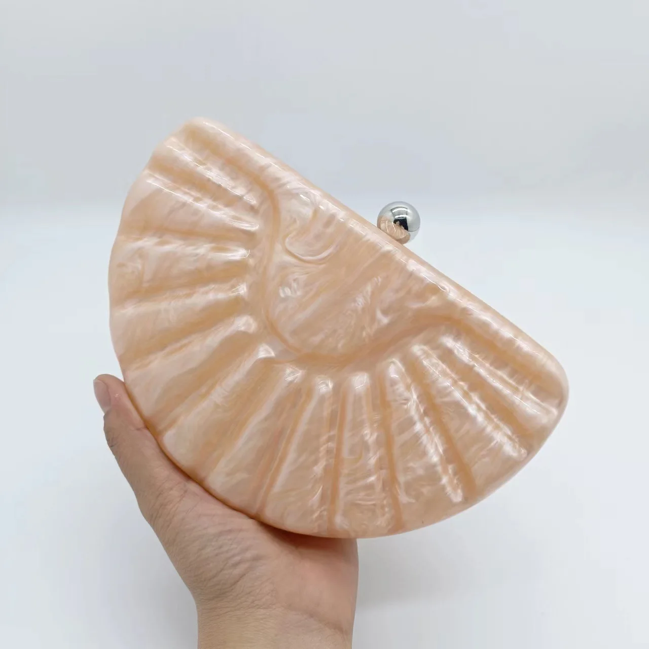 

Women's New Style Single-shoulder and Cross-body Semi-circular Shell Acrylic Fashionable Wedding and Dinner Clutch Handbag