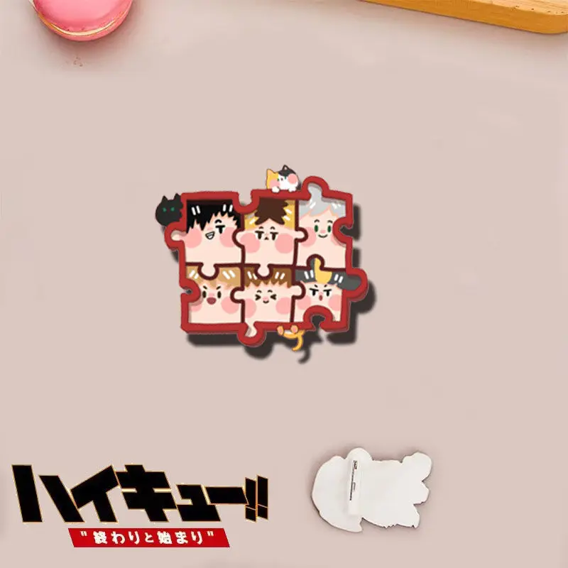 "¡Haikyuu!!" Mercancía: "Hikari Shouyang, Shadow Mountain Feixiong", broche, estuche para lápices, mochila, pin, colgante con insignia de anime